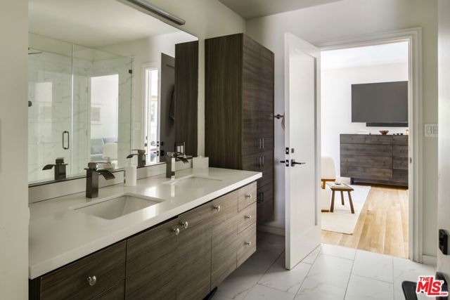 2003 El Cerrito Place, Los Angeles, CA 90068