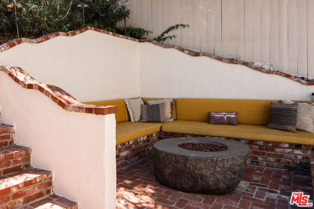 2003 El Cerrito Place, Los Angeles, CA 90068