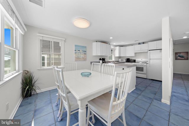 142 E MARYLAND AVE, Long Beach Township, NJ 08008