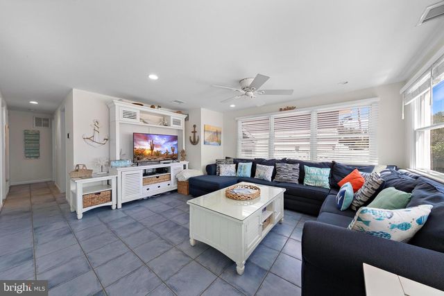 142 E MARYLAND AVE, Long Beach Township, NJ 08008