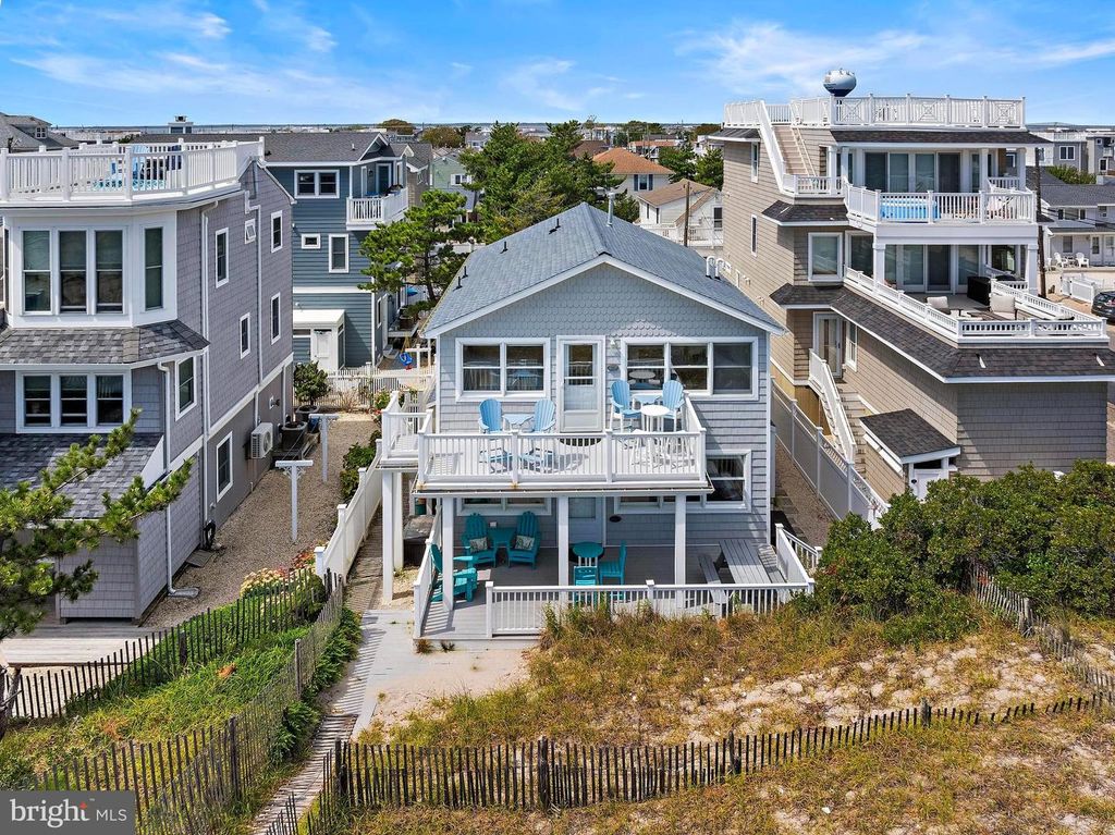 142 E MARYLAND AVE, Long Beach Township, NJ 08008