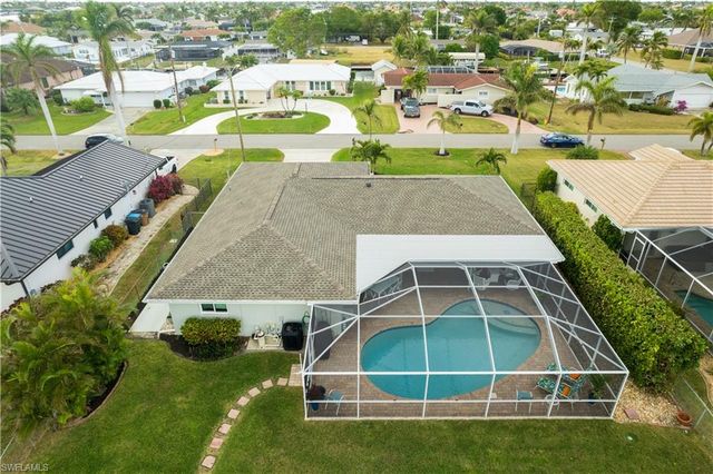 5235 SW 2nd PL, Cape Coral, FL 33914