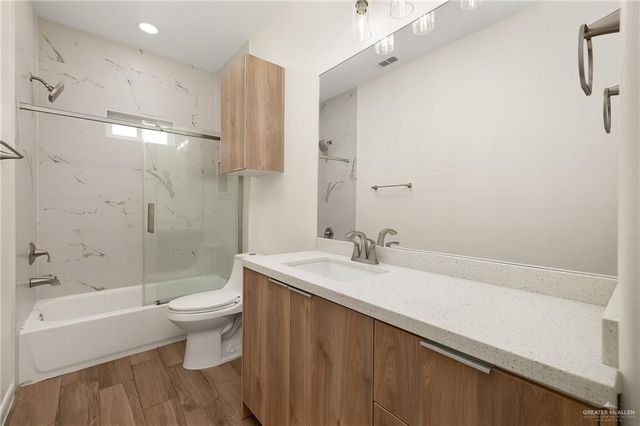 2913 E Israel Avenue, Alton, TX 78573