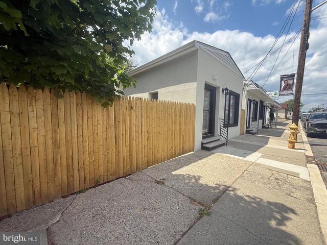 212 S BLACK HORSE PIKE, Blackwood, NJ 08012