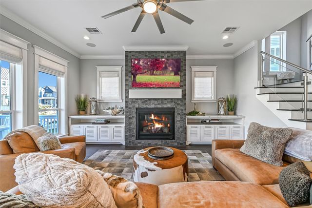 3839 Periwinkle, Galveston, TX 77554