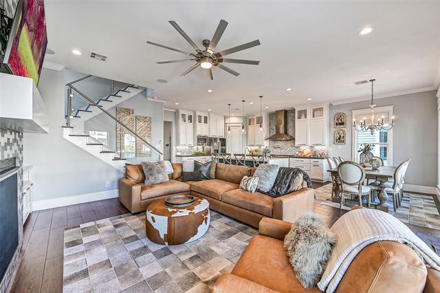 3839 Periwinkle, Galveston, TX 77554