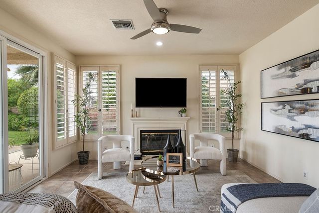 368 Oakmont, Palm Desert, CA 92211