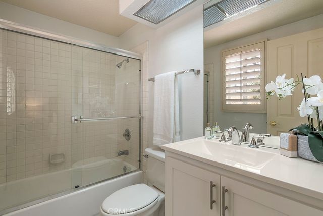 368 Oakmont, Palm Desert, CA 92211