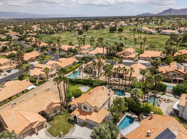 368 Oakmont, Palm Desert, CA 92211