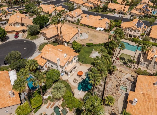 368 Oakmont, Palm Desert, CA 92211