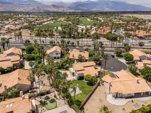 368 Oakmont, Palm Desert, CA 92211