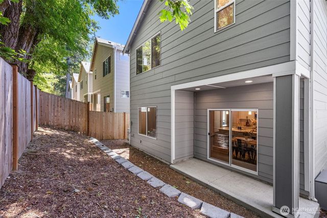 9516 Fairhaven Circle NE, Bremerton, WA 98311