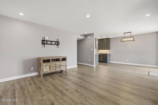 150 E Los Angeles Avenue 308, Moorpark, CA 93021