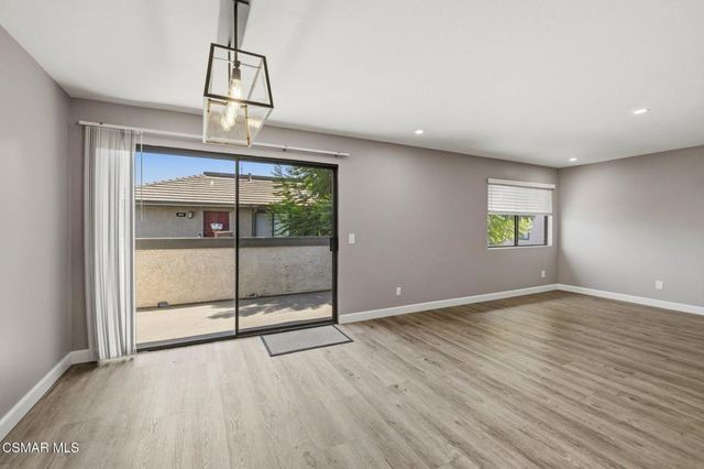 150 E Los Angeles Avenue 308, Moorpark, CA 93021