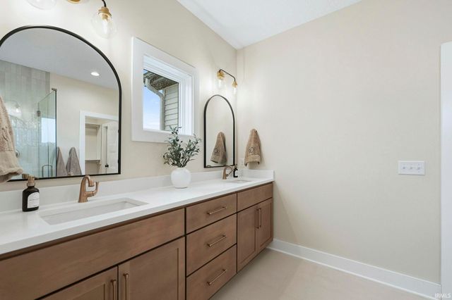 9942 Gala Cove, Fort Wayne, IN 46835