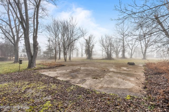 139 6th Ave, Shepherdsville, KY 40165