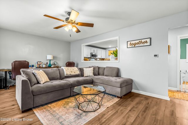 139 6th Ave, Shepherdsville, KY 40165