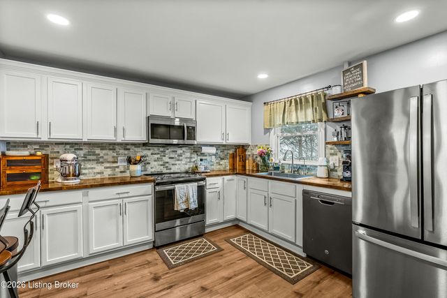 139 6th Ave, Shepherdsville, KY 40165