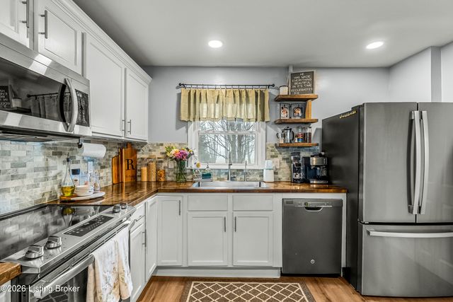 139 6th Ave, Shepherdsville, KY 40165