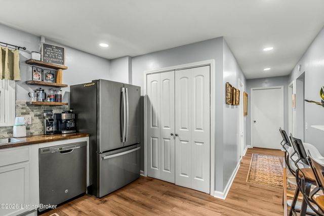 139 6th Ave, Shepherdsville, KY 40165