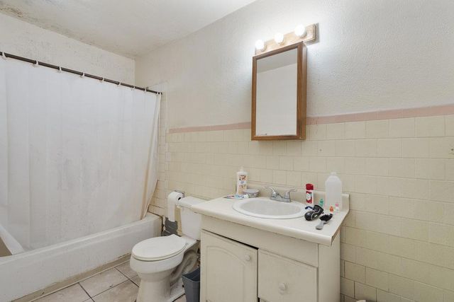 713 Sally Street, Hollister, CA 95023