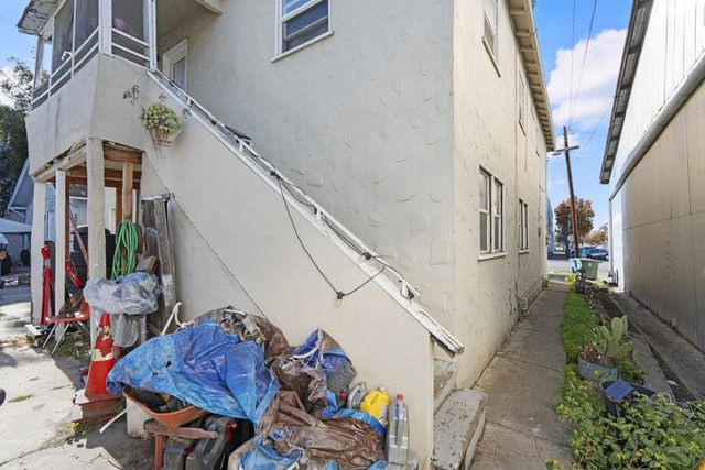 713 Sally Street, Hollister, CA 95023