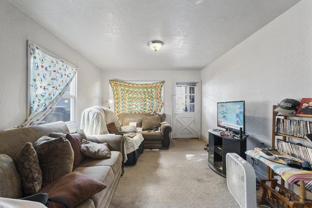 713 Sally Street, Hollister, CA 95023