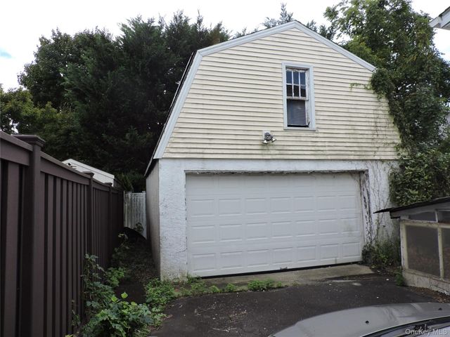 94 Locust Avenue, Scarsdale, NY 10583