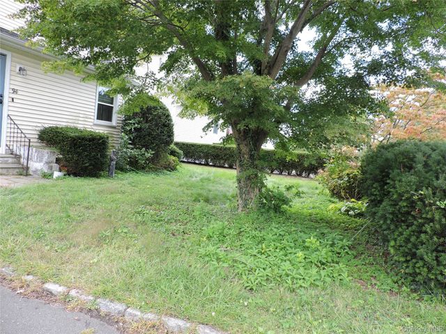 94 Locust Avenue, Scarsdale, NY 10583