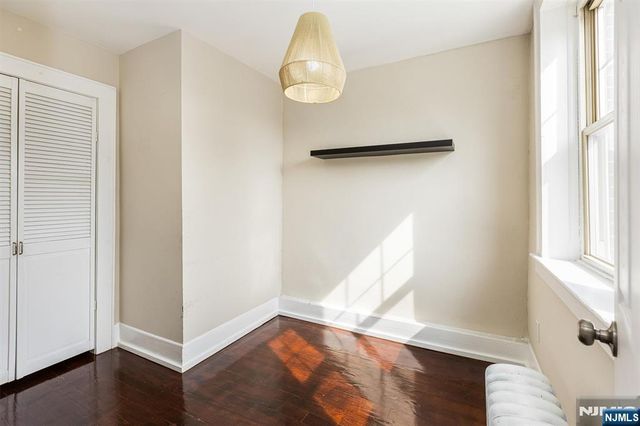 43 Pleasant Way, Montclair, NJ 07042