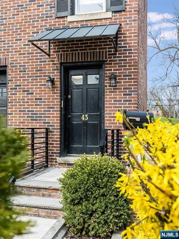 43 Pleasant Way, Montclair, NJ 07042