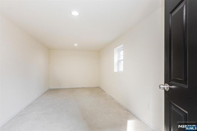 43 Pleasant Way, Montclair, NJ 07042