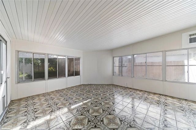 348 W Spazier Avenue, Burbank, CA 91506