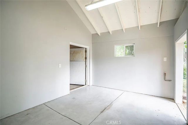 348 W Spazier Avenue, Burbank, CA 91506