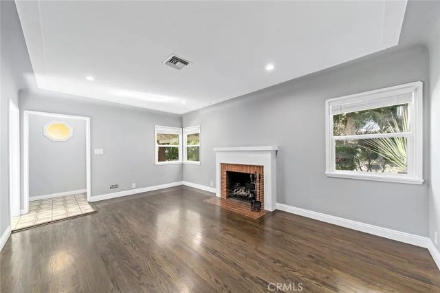 348 W Spazier Avenue, Burbank, CA 91506