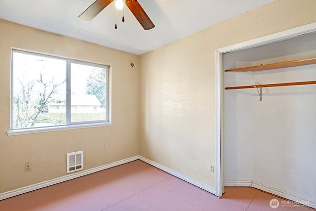 19612 24th Street SW, Lakebay, WA 98349