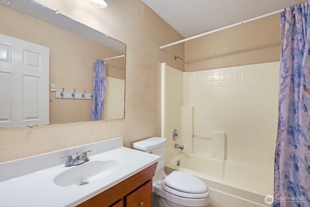 19612 24th Street SW, Lakebay, WA 98349