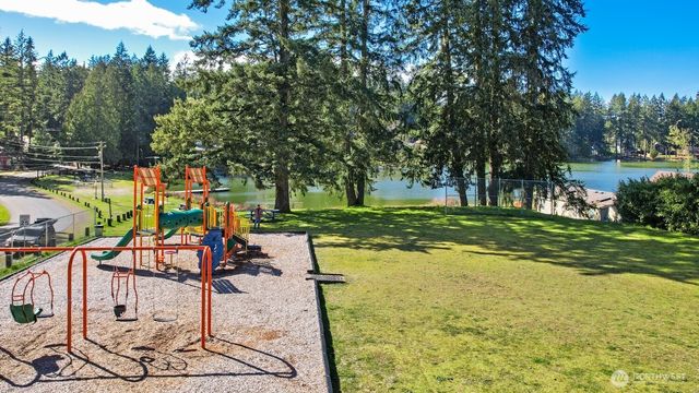 19612 24th Street SW, Lakebay, WA 98349