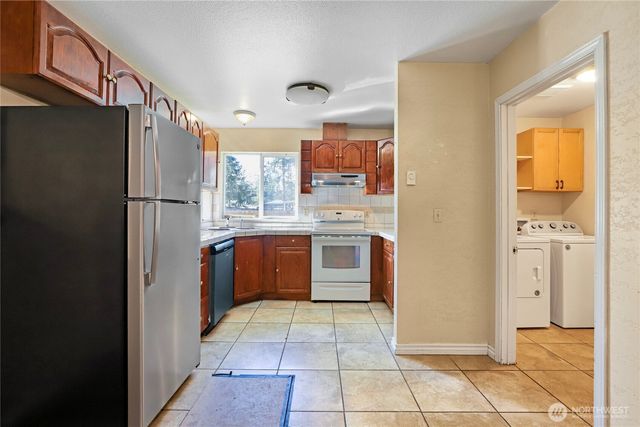 19612 24th Street SW, Lakebay, WA 98349