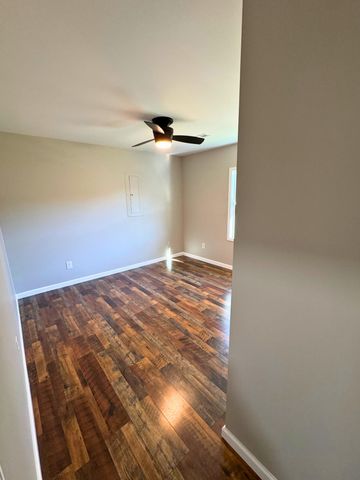 805 Tennal Street, Athens, TN 37303