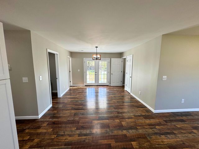 805 Tennal Street, Athens, TN 37303