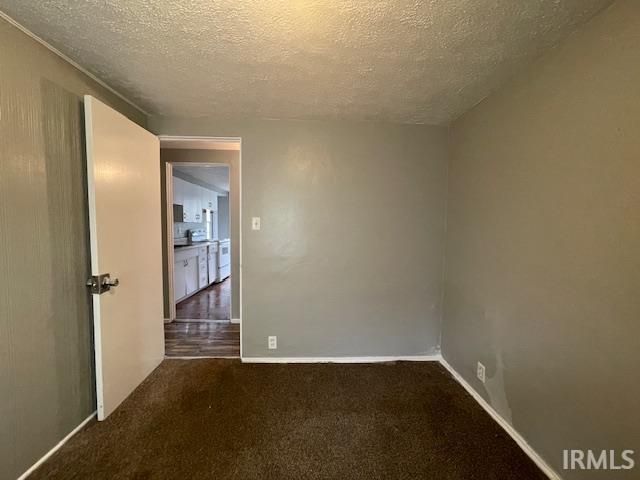 1233 Huey Street, South Bend, IN 46628