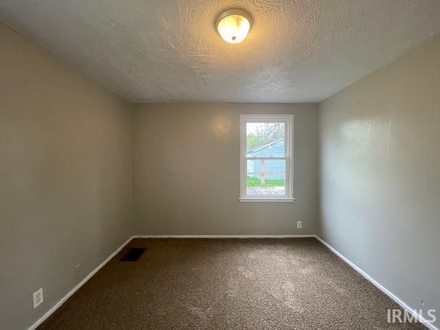 1233 Huey Street, South Bend, IN 46628