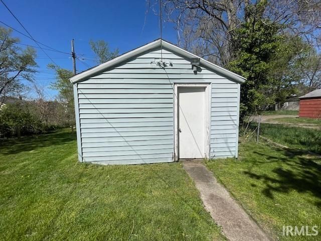1233 Huey Street, South Bend, IN 46628