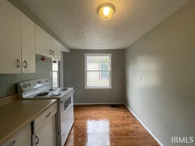 1233 Huey Street, South Bend, IN 46628
