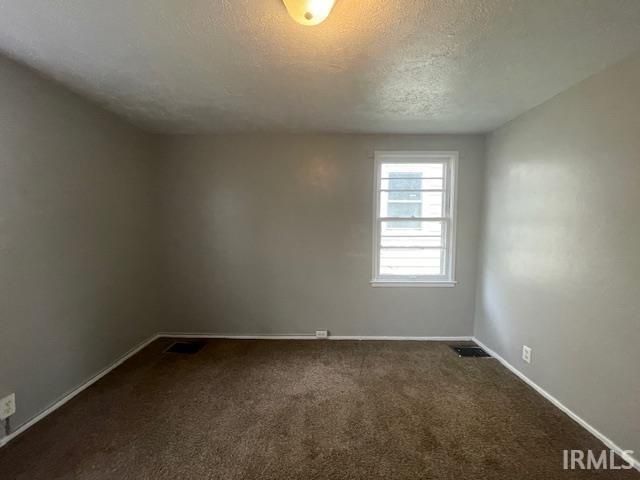 1233 Huey Street, South Bend, IN 46628