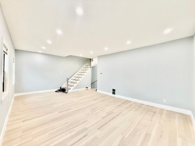 15 Berwick St 15, Melrose, MA 02176