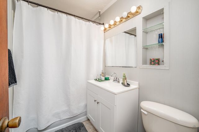 739 N Mount Carmel, Wichita, KS 67203