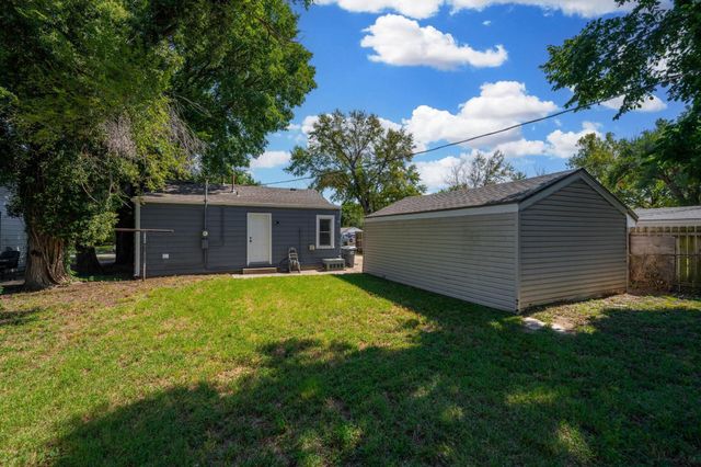 739 N Mount Carmel, Wichita, KS 67203