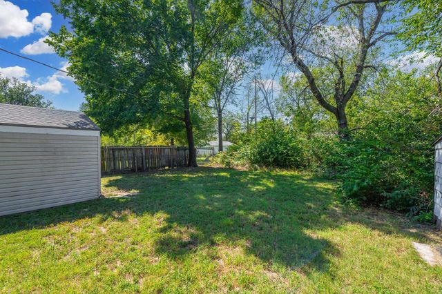 739 N Mount Carmel, Wichita, KS 67203